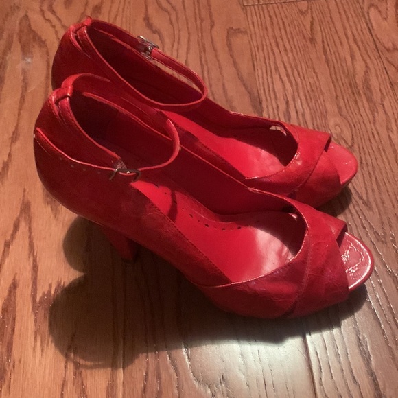 👠 Delicious red platform heels 👠 Size 7 - Great condition - Pinup Style - Picture 3 of 5